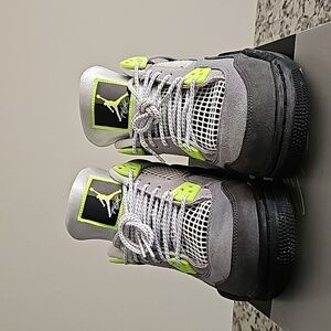 Jordan Retro 4 SE
